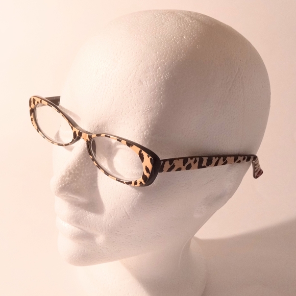 Betsey Johnson Animal Print Slight Cat Eye BJR101 Cream Oval Eyeglasses Frame - Picture 1 of 11